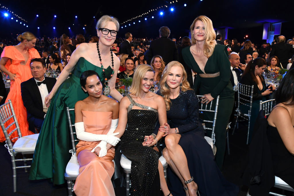 Jennifer Aniston, Zoe Kravitz , Renee Zellweger i Reese Witherspoon w najpiękniejszych sukniach na SAG Awards 2020 [ZDJĘCIA GWIAZD]