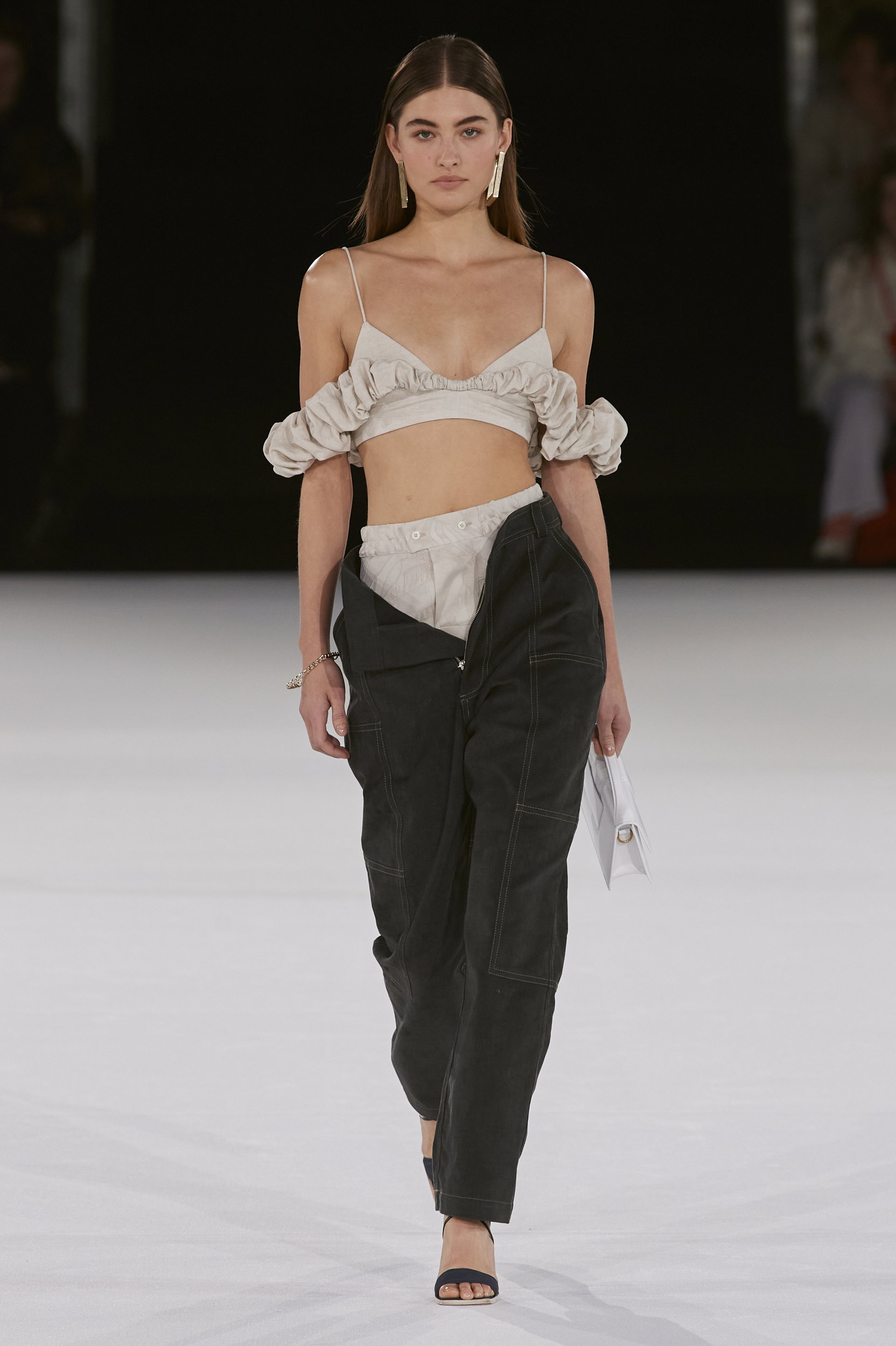 Pokaz Jacquemus RTW Fall 2020
