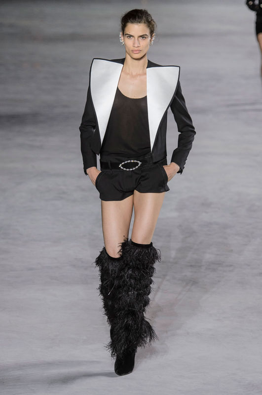 Pokaz Saint Laurent wiosna-lato 2018