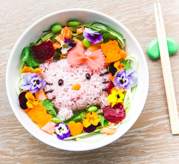 Trendy kulinarne 2017: Hello Kitty poke bowl