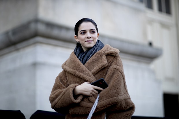 Stylizacje street fashion: Paris Fashion Week Haute Couture wiosna-lato 2020