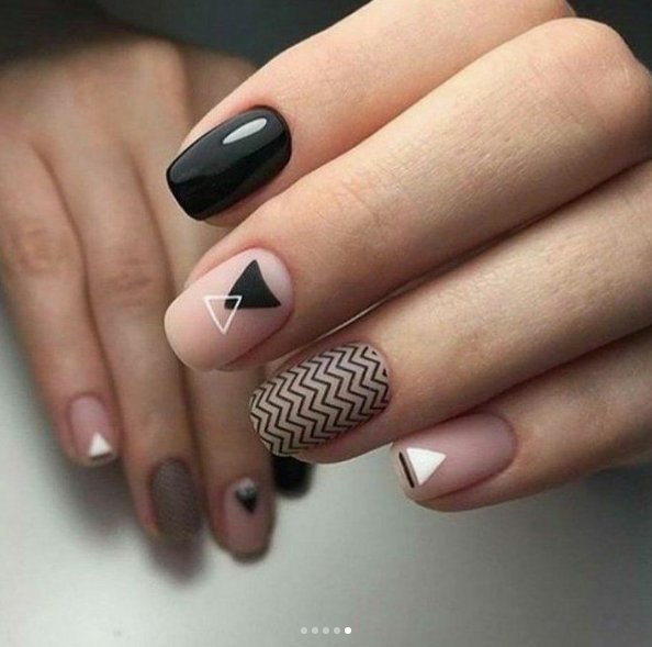 manicure-z-geometrycznymi-wzorami-b4f3db4