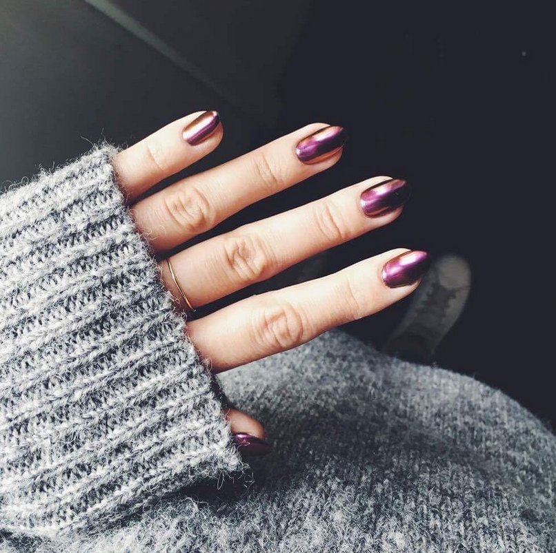 Metaliczny manicure