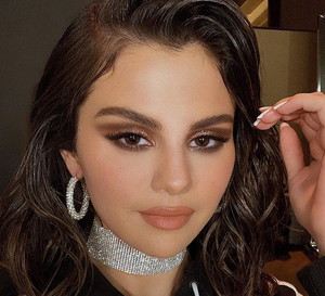 Selena Gomez stworzyła własną markę kosmetyczną - wszystko co musicie o niej wiedzieć