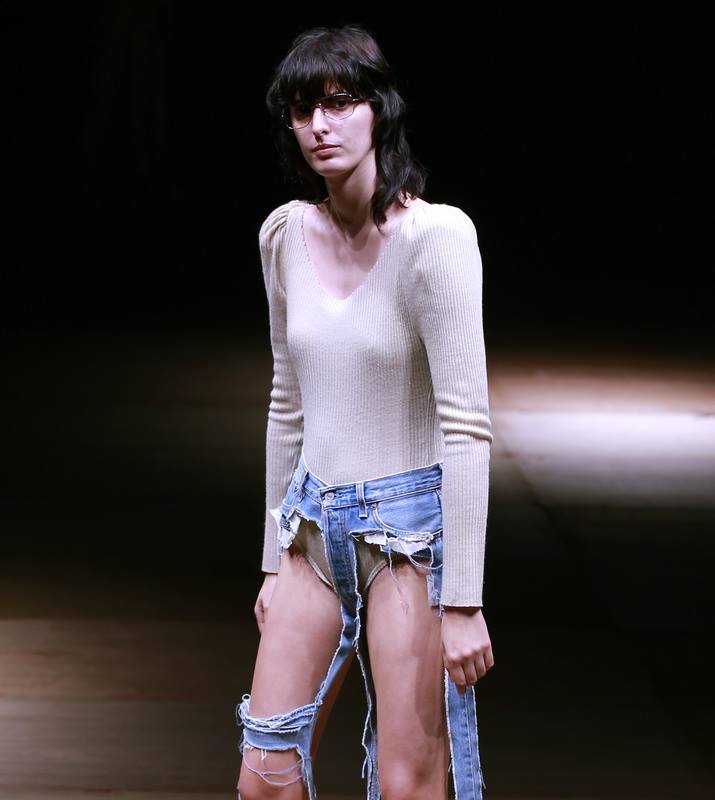 Thong jeans na Tokyo Fashion Week
