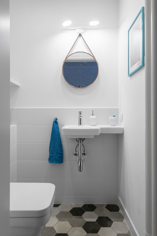 mikromieszkanie-w-warszawskiej-kamienicy-projekt-decoroom6-5d1c5f9