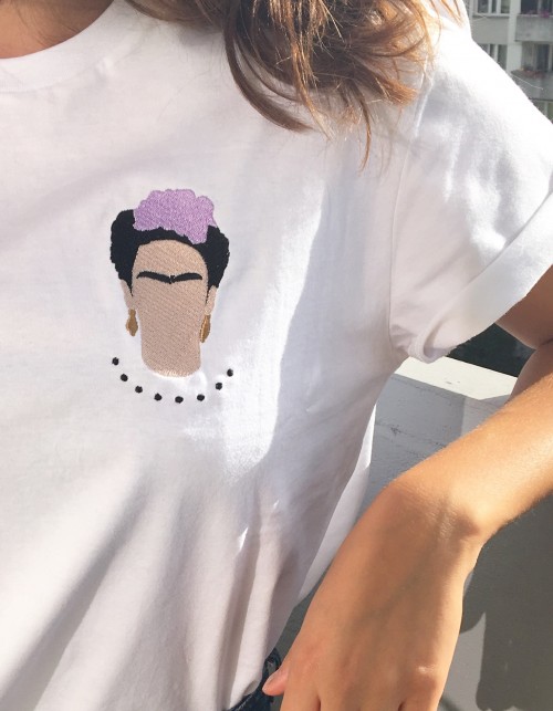 T-shirt momu