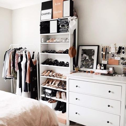 Sprzątanie szafy z Marie Kondo