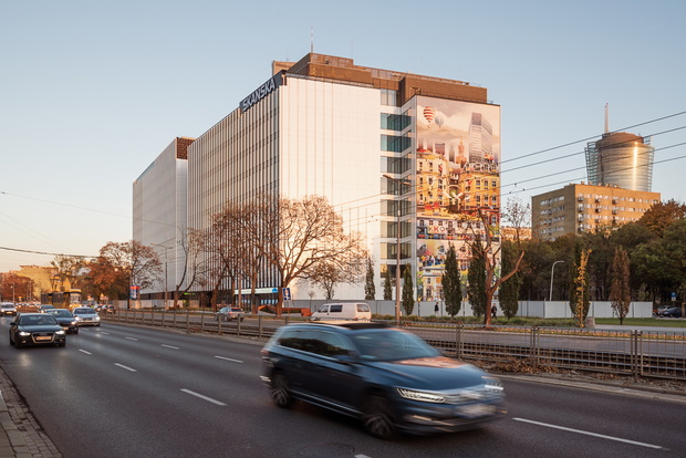 mural-tytusa-brzozowskiego-na-biurowcu-spark1-4b73cb9