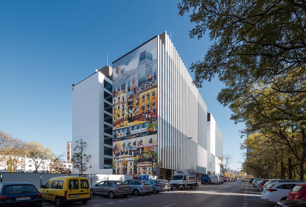 mural-tytusa-brzozowskiego-na-biurowcu-spark-7c6390a