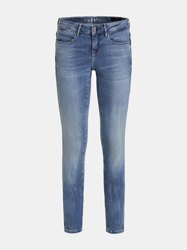 Denim w stylu eko - nowa zrównoważona kolekcja marki GUESS