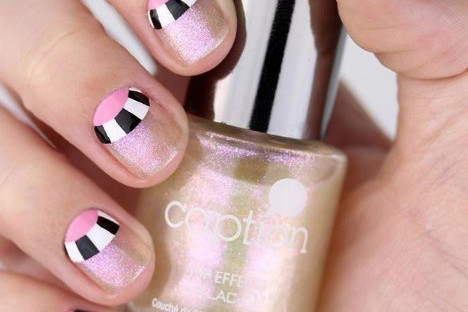 Manicure wzory róż
