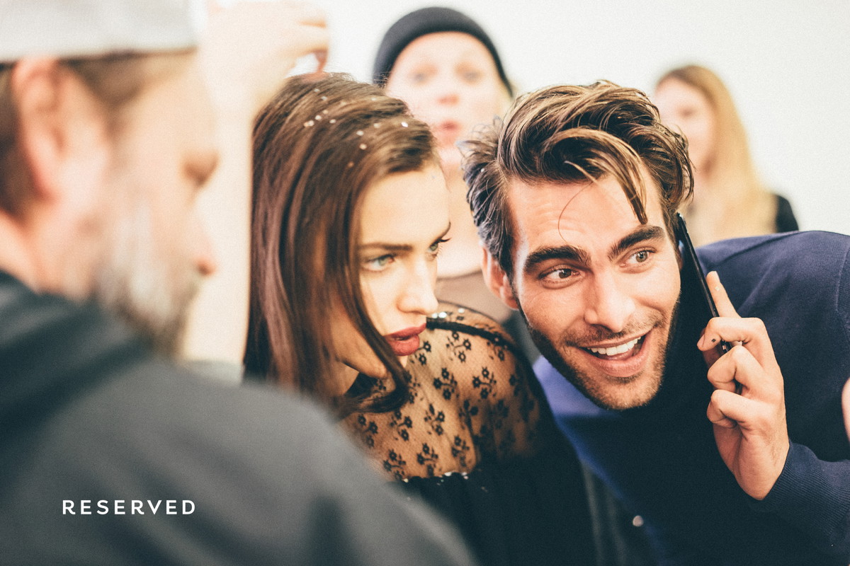 Świąteczna kampania Reserved 2017 - Irina Shayk, Jon Kortajarena, Jourdan Dunn i Adwoa Aboah celebrują święta z influencerami