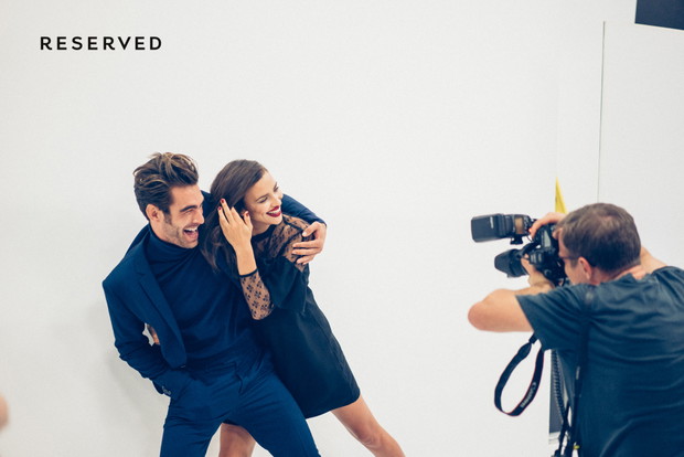 Świąteczna kampania Reserved 2017 - Irina Shayk, Jon Kortajarena, Jourdan Dunn i Adwoa Aboah celebrują święta z influencerami
