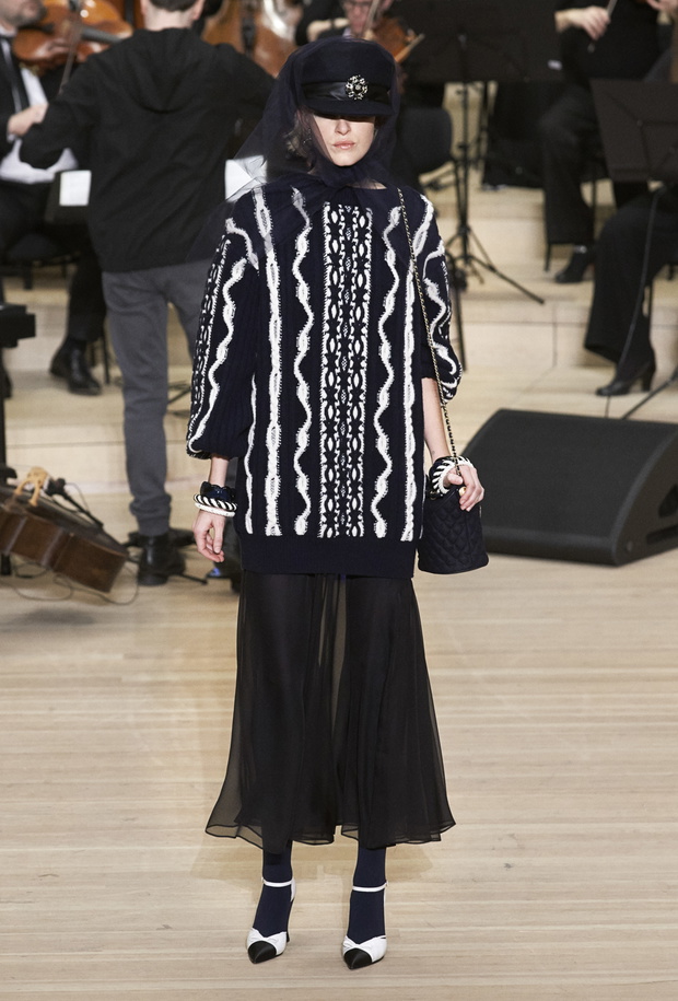 kolekcja-chanel-metiers-d-ar-t-2017-201819-bec665a