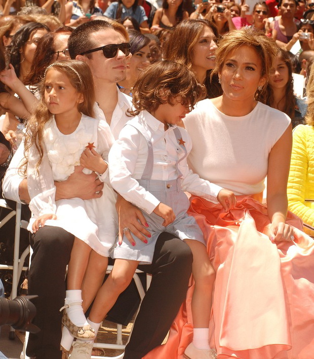 Jennifer Lopez otrzyma?a gwiazd? na Bulwarze S?awy