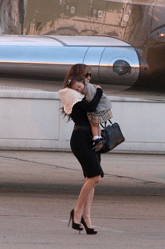 Jennifer Lopez z siostr? w Pary?u