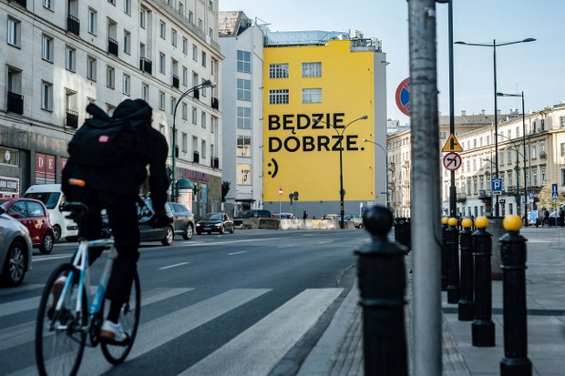 Murale z pozytywnym przekazem od Good Looking Studio
