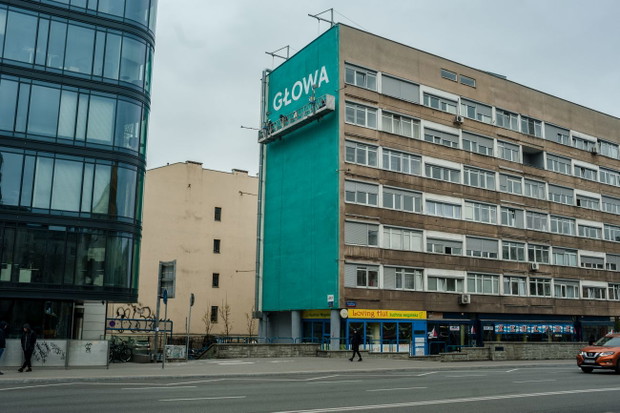 Murale z pozytywnym przekazem od Good Looking Studio