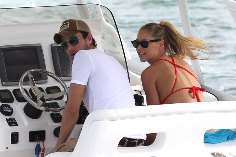 Enrique Iglesias i Anna Kournikova, 2013 rok