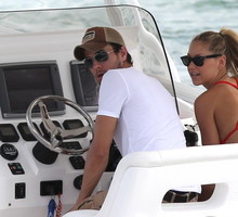 Enrique Iglesias i Anna Kournikova, 2013 rok