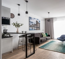 Apartament z motywem pawiego pióra, Studio Projekt i Dekorian