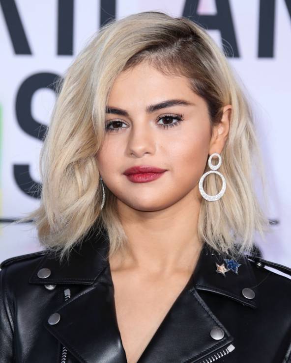 selena-gomez-na-american-music-awards-2017-a14da3f