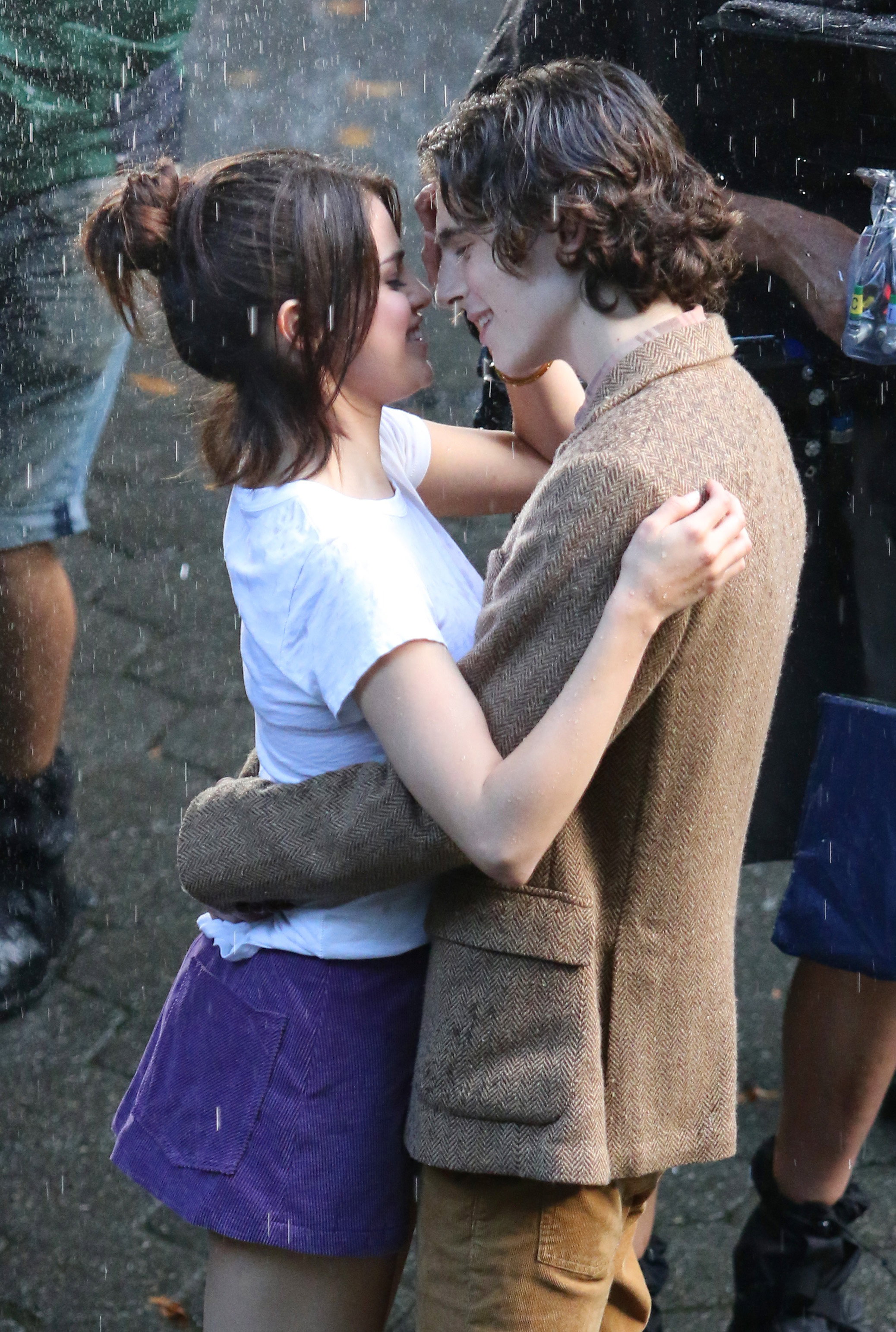 Selena Gomez i Timothée Chalamet na planie filmu A rainy day in New York, 2017 rok.