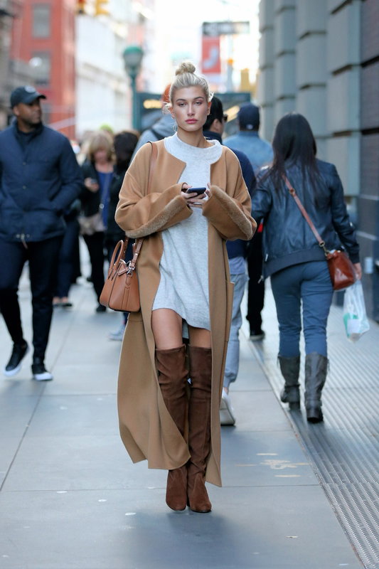 Sukienka dzianinowa, Hailey Baldwin