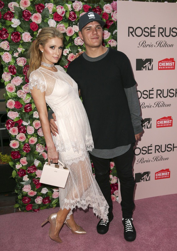 Paris Hilton i Chris Zylka na premierze zapachu Rose Rush