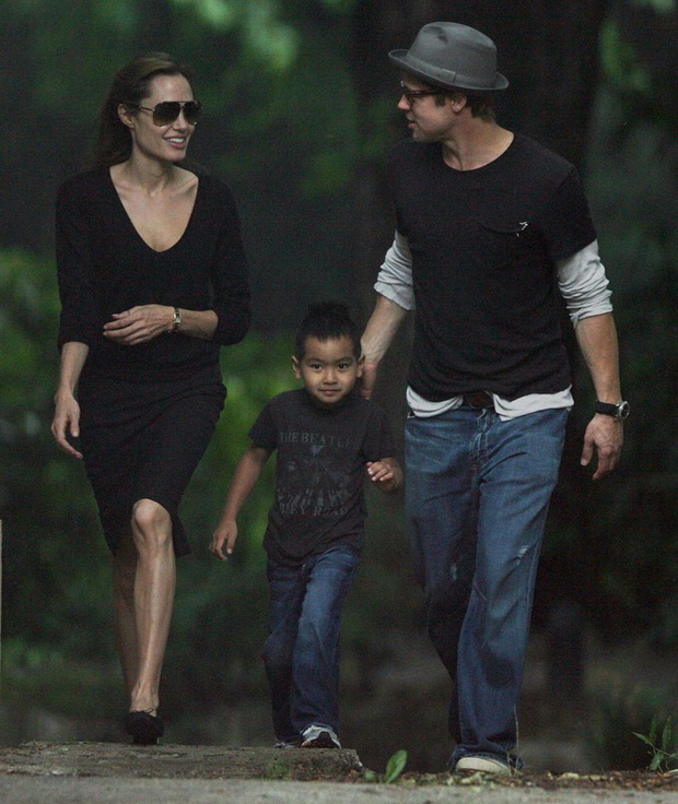 Angelina Jolie i Brad Pitt zabieraj? dzieci do przedszkola w Pradze