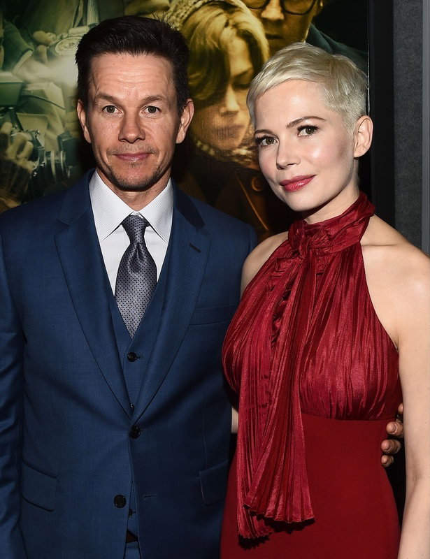 Michelle Williams dostała mniejszą gażę od Marka Wahlberga. Różnica w kwotach jest ogromna!