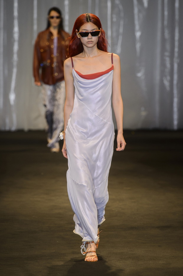 Modne kolory 2018: jasny fiolet