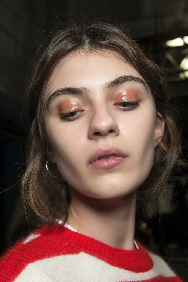 walentynkowy-make-up-glossy-look-6685e14