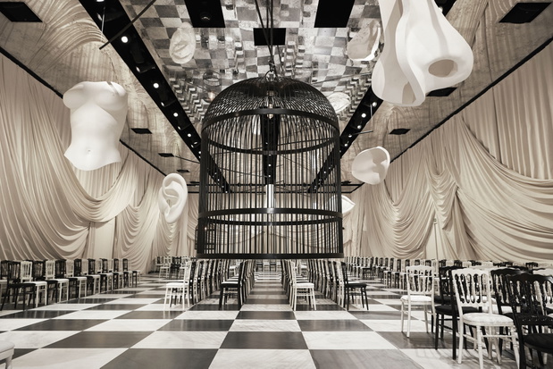 bal-po-pokazie-dior-haute-couture-w-musee-rodin1-ee0bfa8