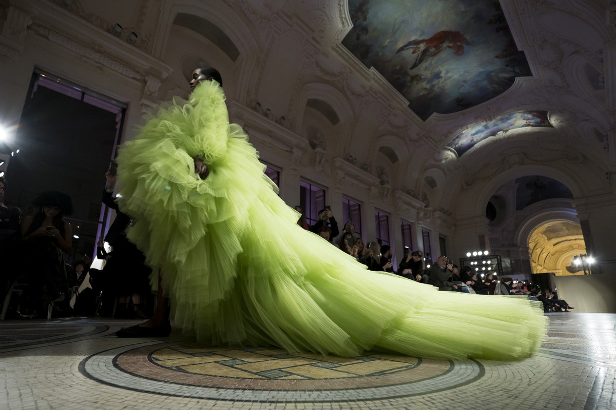 Kolekcja Giambattista Valli SS18