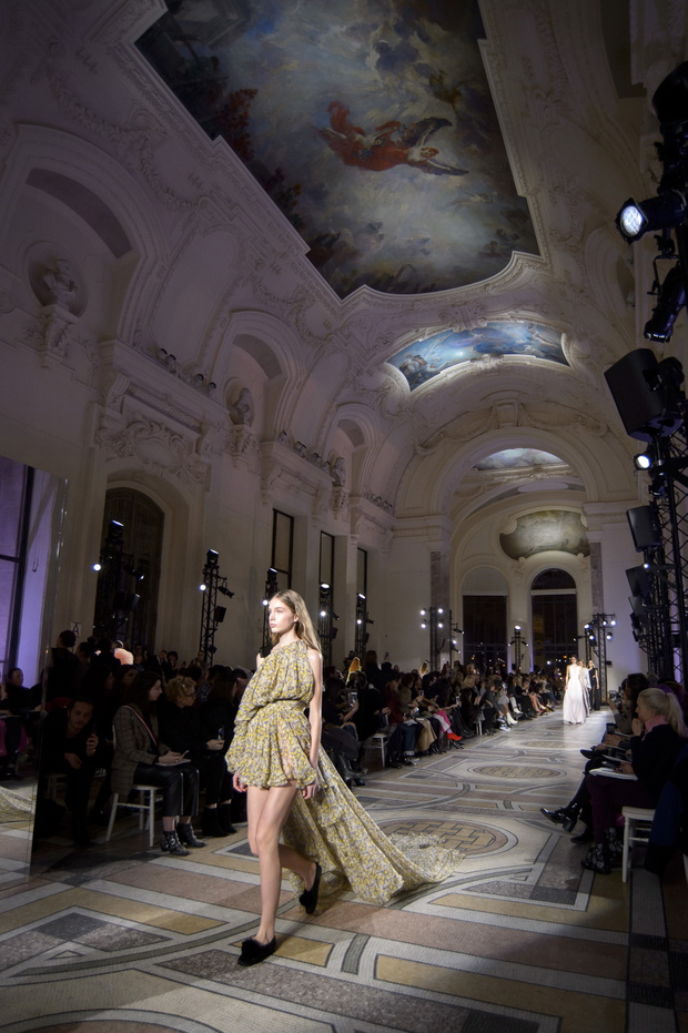kolekcja-giambattista-valli-ss1833-040e0da