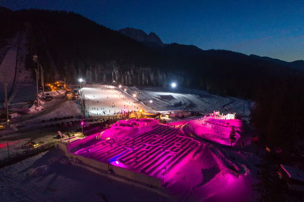 , snowlandia, labirynt sniezny, lotnicze fot adam brzoza