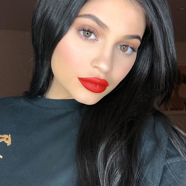 Kylie Jenner urodziła córkę. 20-letnia gwiazda została mamą