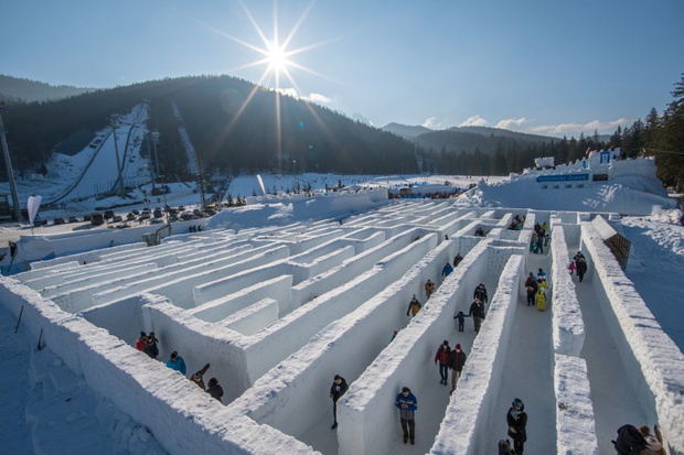 sniezny labirynt, snowlandia, fot adam brzoza,