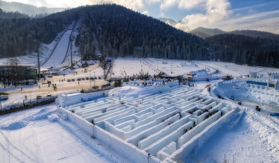 Labirynt ze śniegu w Zakopanem, Snowlandia