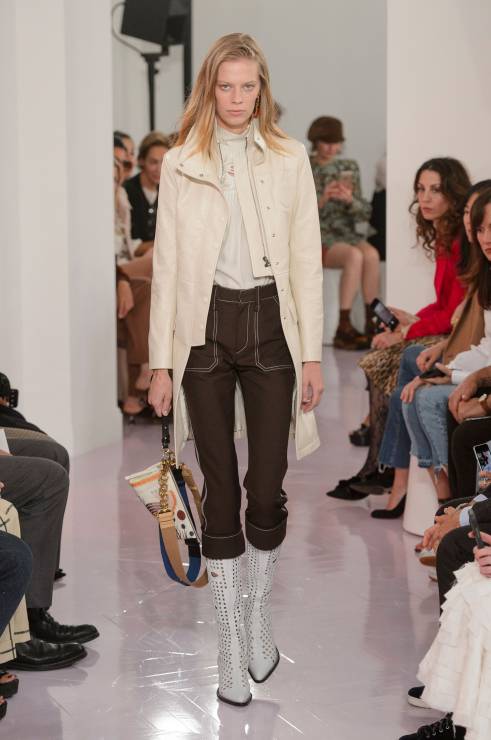 spodnie-rybaczki-na-pokazie-chloe-ss185-132660b