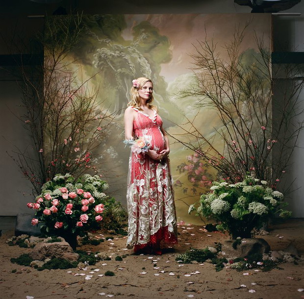 Ciężarna Kirsten Dunst w lookbooku Rodarte jesień-zima 2018