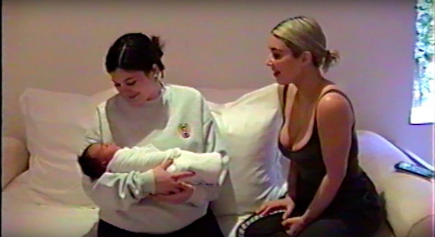 Kylie Jenner urodziła córkę. 20-letnia gwiazda została mamą! Kadr z filmu To Our Daughter
