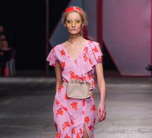 Sukienka Bizuu SS18