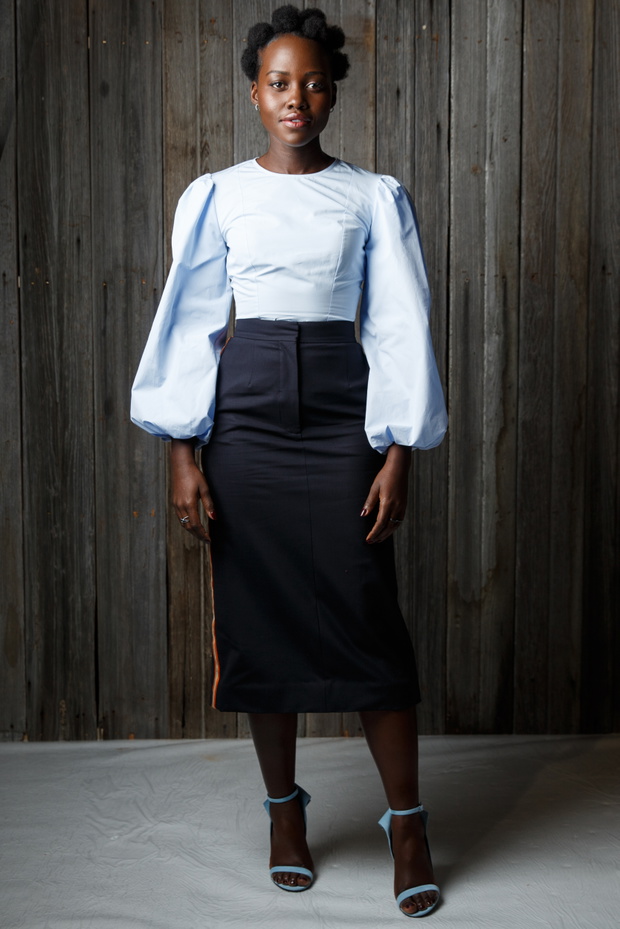 lupita-nyong-o-na-pokazie-calvin-klein-jesien-zima-2018-2019-8764ac0