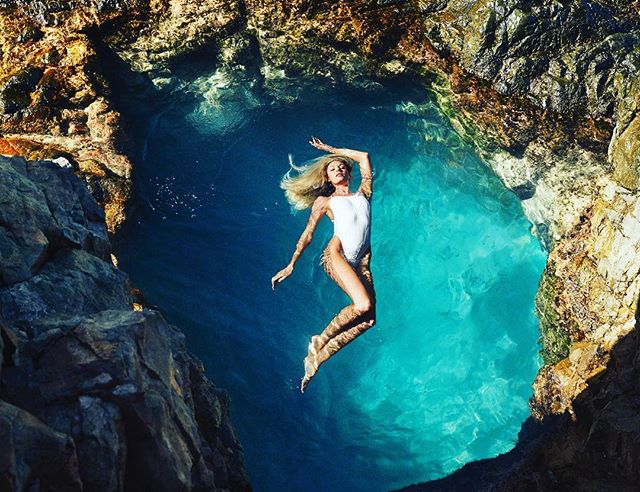 Nowa marka strojów kąpielowych od Candice Swanepoel