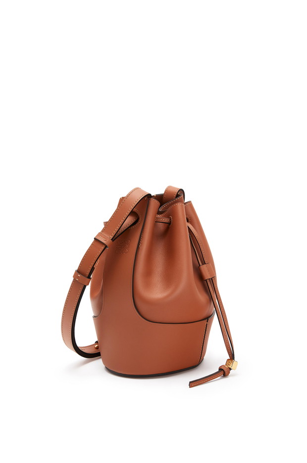 Modne torebki luksusowych marek: Loewe