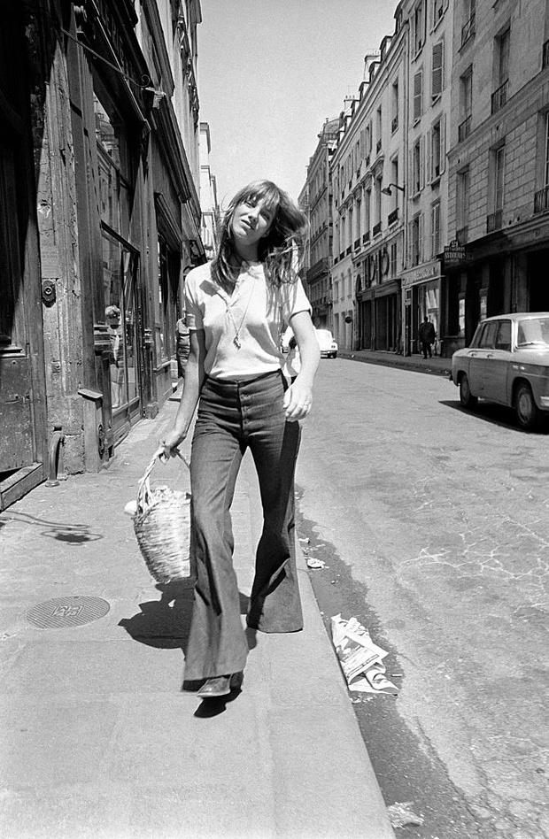 Actress: Jane Birkin shopping in Paris.