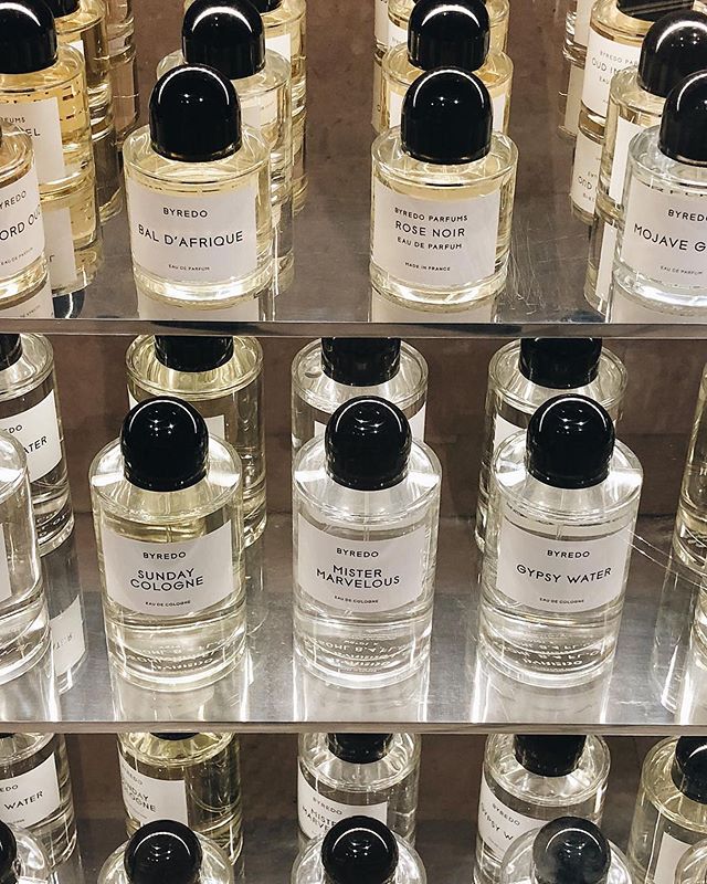 Dlaczego luksusowe perfumy są takie drogie?